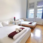 Rakoczi Utca 59 *
